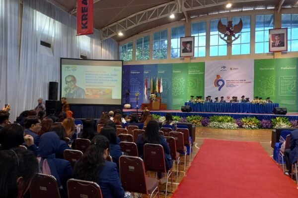 Minke, Kolonialisme, dan Kelahiran Nasionalisme di Orasi Ilmiah Dies Natalis ke 19 Universitas Ma Chung