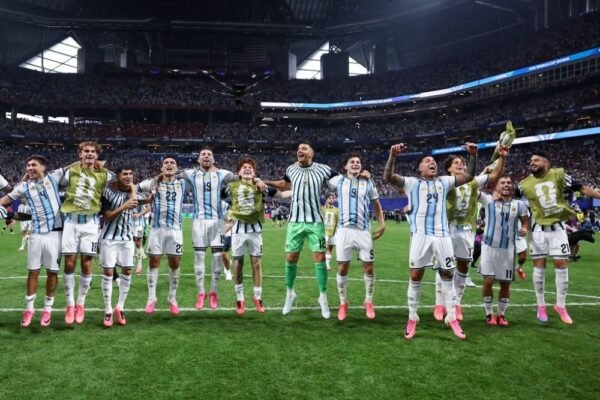 Heboh! Jurnalis Investigasi Romain Molina Siap Bongkar Skandal Besar Mafia Sepak Bola Argentina