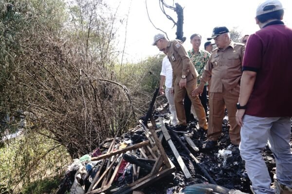 Pasca Kebakaran Pasar Sayur Turen, Bupati Malang Siapkan Desain Hanggar Baru dan Relokasi TPA