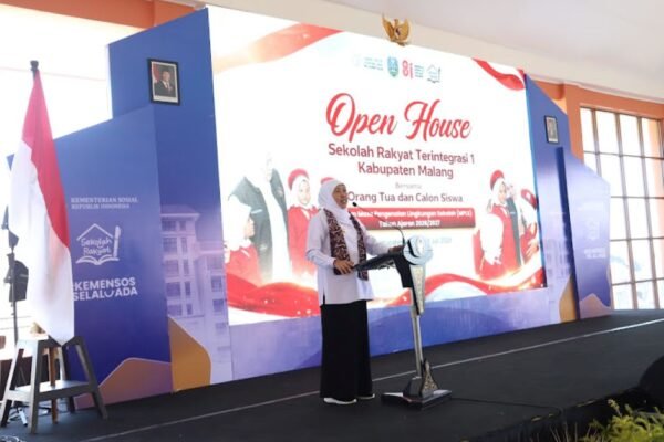 Hadiri Pembukaan MPLS Sekolah Rakyat di Malang, Gubernur Jatim Beri Pesan Ini