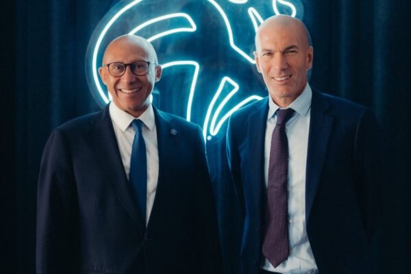 Resmi Jabat Pelatih Timnas Prancis, Zinedine Zidane Sebut Kebanggaan Terbesar
