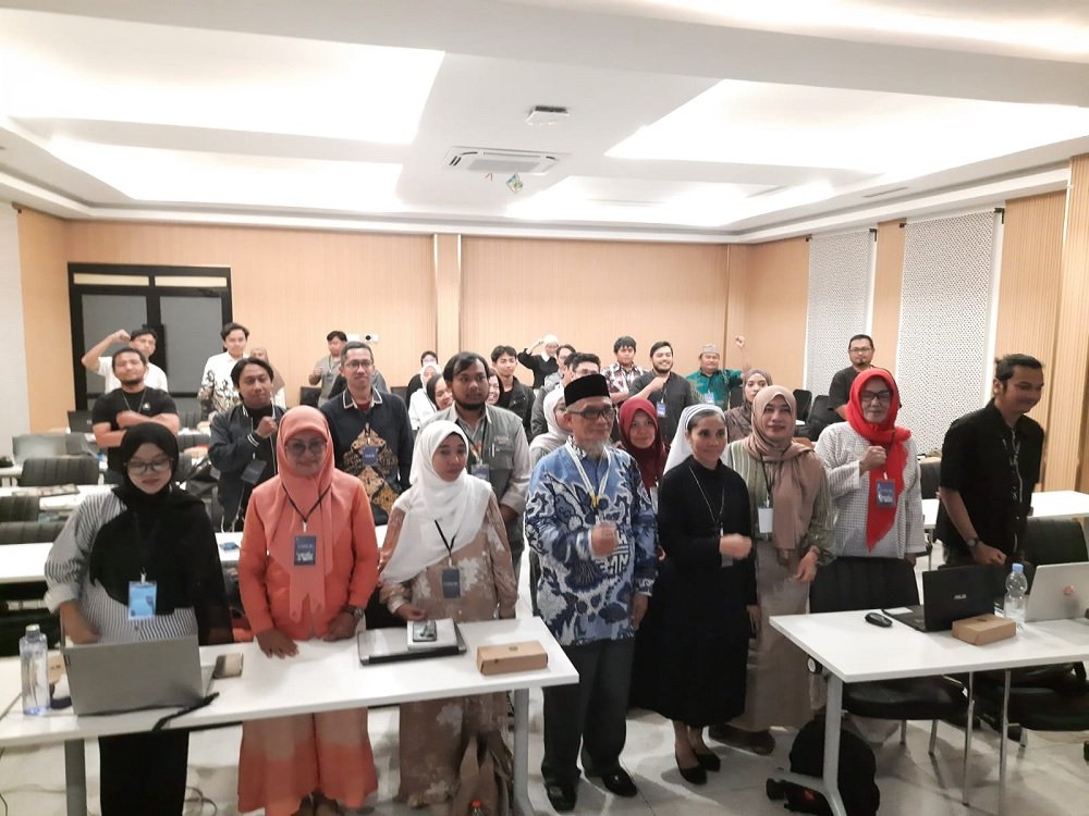 Puluhan Anggota Forum LKS Kota Malang Ikuti Workshop Branding, Perkuat Identitas Lembaga lewat Visual