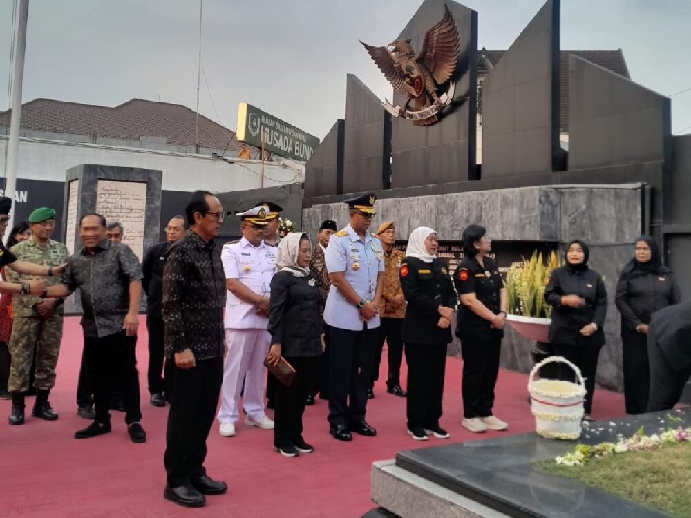 Ziarah ke Makam Pahlawan Mas TRIP, Dr. Sri Untari Sebut Perhatian terhadap Keturunan Pahlawan Kini Memudar