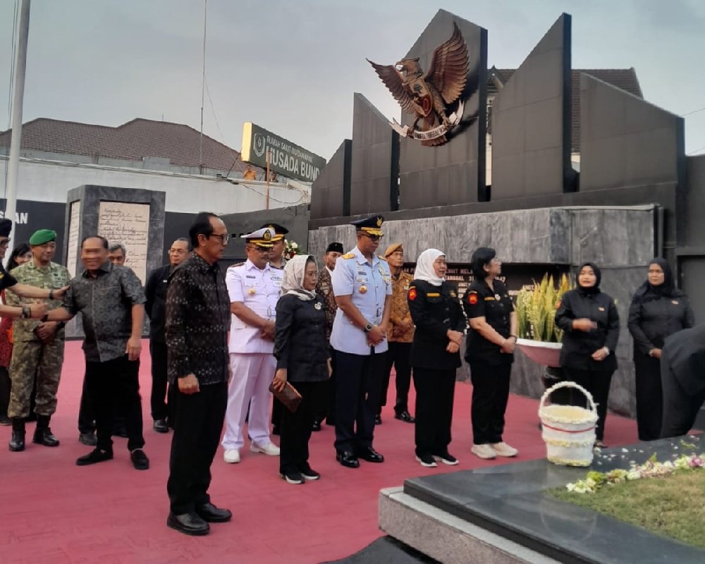 Ziarah ke Makam Pahlawan Mas TRIP, Dr. Sri Untari Sebut Perhatian terhadap Keturunan Pahlawan Kini Memudar