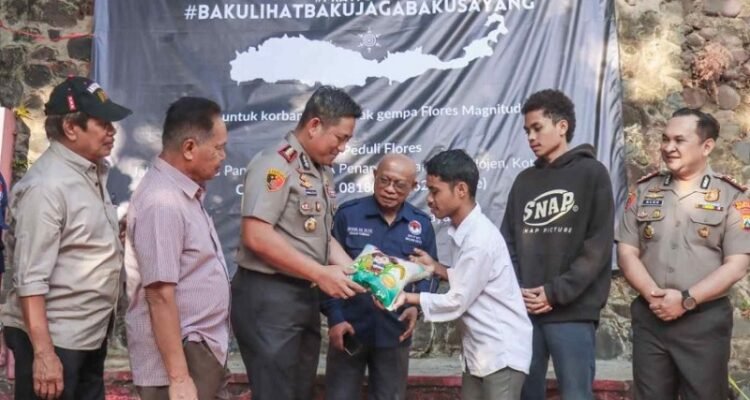 Polresta Malang Kota Salurkan Bantuan Rp11 Juta dan Truk Sembako untuk Korban Bencana NTT