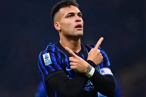 Rumor Diminati Barcelona, Inter Milan Tegaskan Lautaro Martinez Tak Dijual