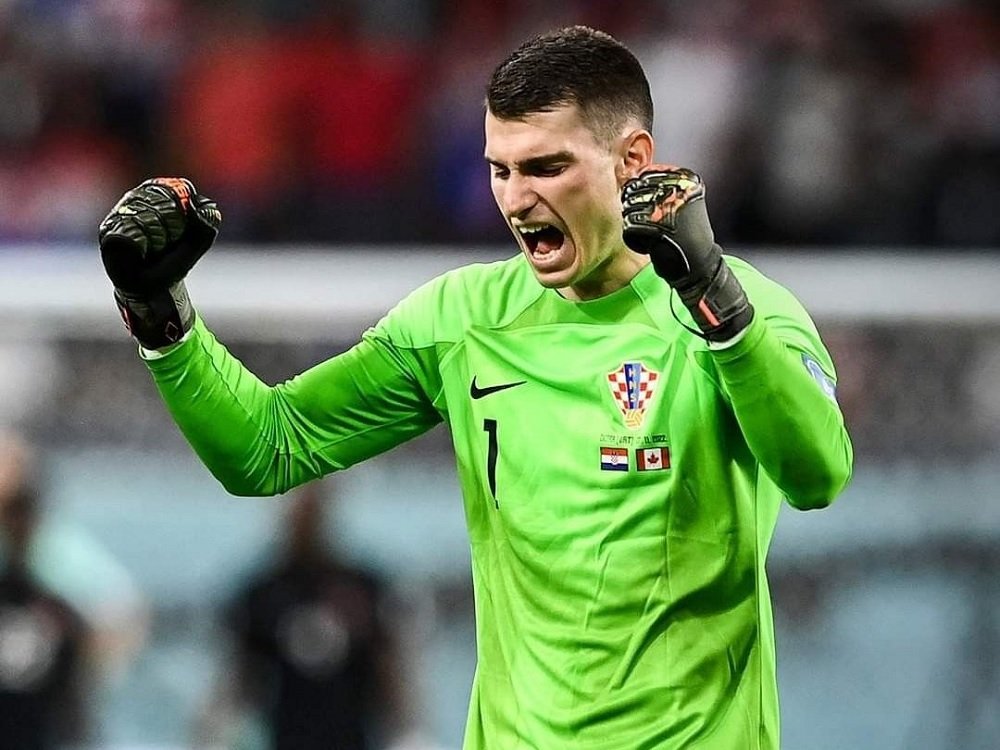 Dominik Livaković Tiba di Barcelona, Transfer dari Fenerbahce Hampir Rampung