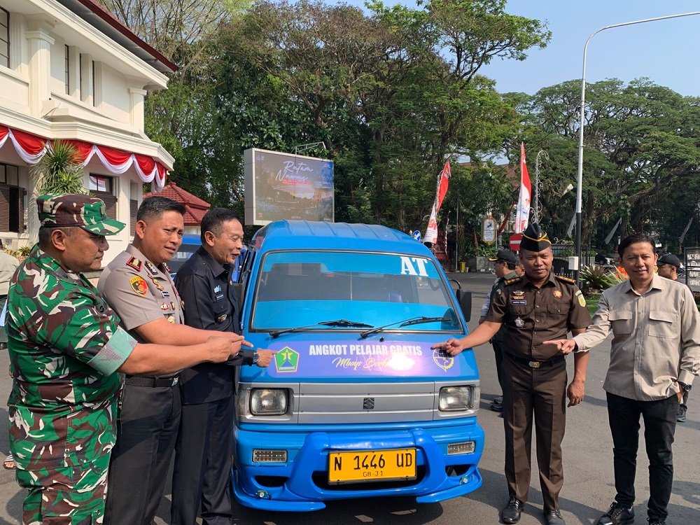 Angkot Malang Pemkot Malang Siapkan 66 Armada Angkutan Pelajar Gratis