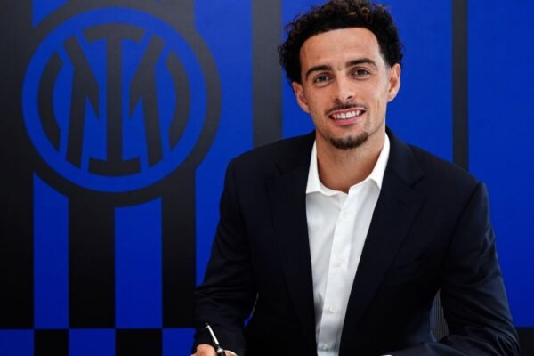 Curtis Jones Resmi Tanda Tangani Kontrak Bersama Inter Milan