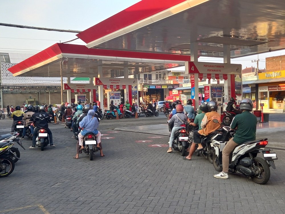Harga Pertamax Pertamina Resmi Turunkan Harga Pertamax All Series Per 1 Agustus, Cek Rincian Terbarunya