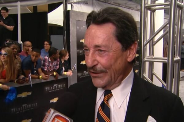 Suara Optimus Prime Tak Akan Terlupakan: Mengenang Berpulangnya Peter Cullen