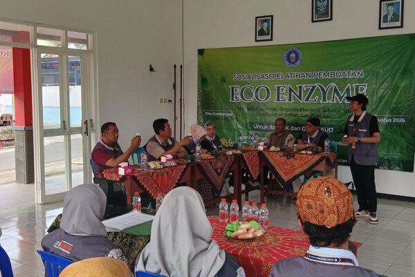 Monev KKN UNIKAMA 2026 di Sumber Pasir Soroti Luaran Eco Enzyme