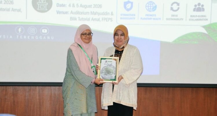 Guru Besar Genetika Molekuler FSTeM UB Tampil Sebagai Pembicara utama di BISES UMT Terengganu Malaysia