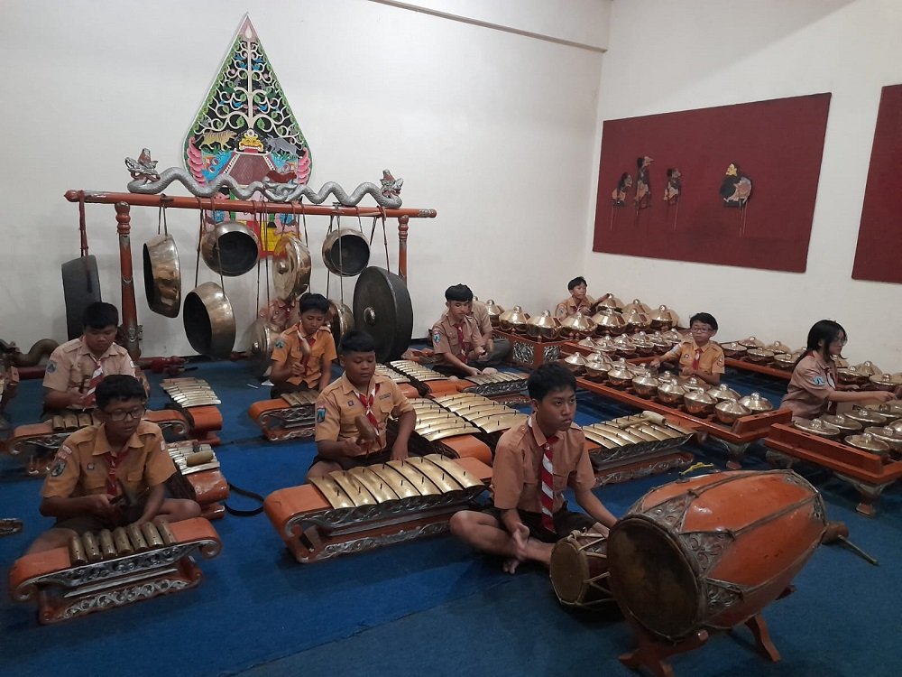 Cegah Kecanduan Gadget, SMP Kristen 1 YPK Malang Gandeng UNIKAMA Hadirkan Ekstrakurikuler Kerawitan
