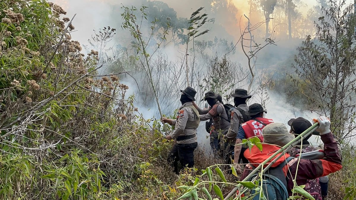 Polda Jatim Siaga Penuh, Perketat Pengamanan Tujuh Kawasan Pegunungan Rawan Karhutla