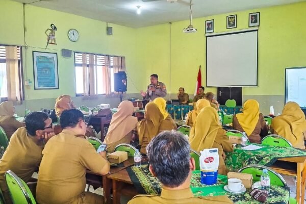 Polresta Malang Kota Sosialisasikan Pendekatan Hipnoterapi untuk Cegah Kenakalan Remaja di Sekolah