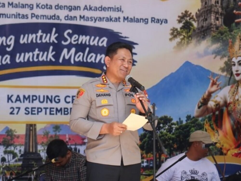 526-Kapolresta Malang Kota Kombes Pol Danang Setiyo Pemkot dan Polresta Malang Kota Ajak Warga Lestarikan Osob Kiwalan Sebagai Identitas Khas Malangan