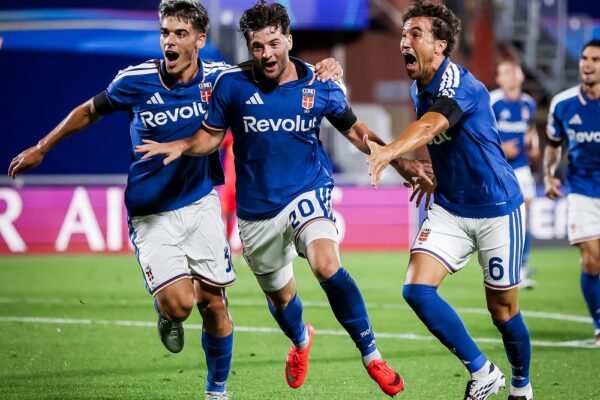 Hajar Leipzig 4-1, Como Cetak Debut Bersejarah di Liga Champions