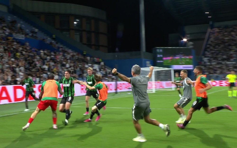 Sassuolo Kalahkan Juventus 3–2 Lewat Gol Telat Vasilije Adzic di Injury Time