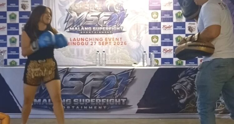 Kenyang Prestasi di Usia 16 Tahun, Atlet Muaythai Wyona Anyaci Siap Bertarung di Malang Super Fight ke-27