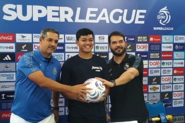 Siapkan Laga Lawan Persik Kediri, Arema FC Targetkan Tiga Poin di Kandang
