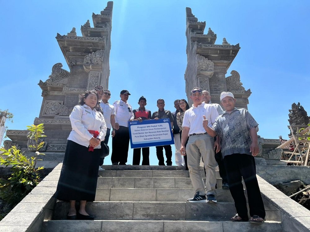 BRI Peduli Candi BRI Peduli–Danantara Bantu Renovasi Pura Dhali Agrahita Kabupaten Malang