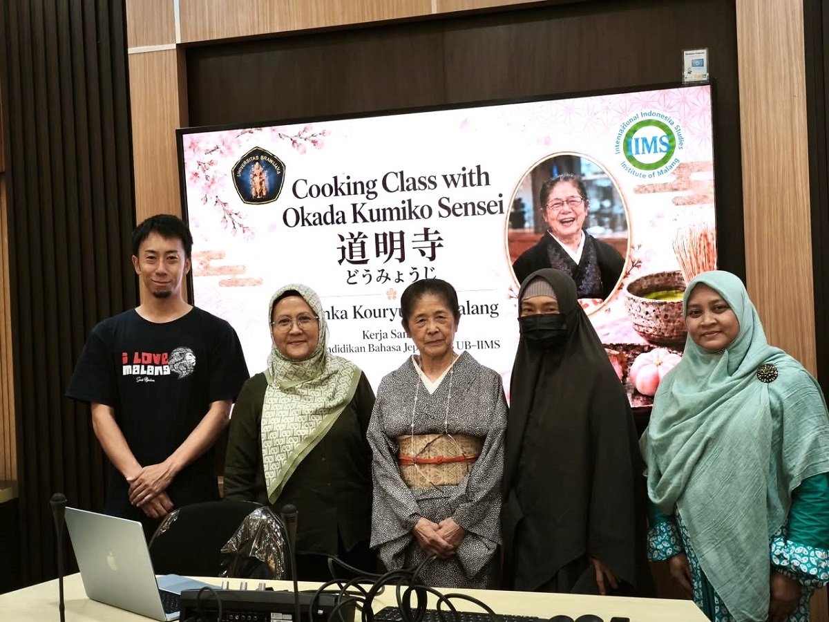 Cooking Class Mahasiswa FIB UB Belajar Budaya Lewat Cooking Class bersama IIMS Jepang