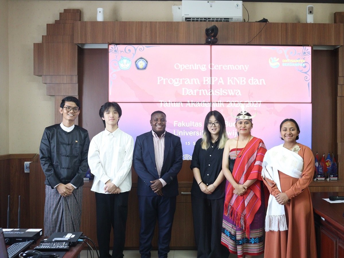 Delapan Mahasiswa Internasional Bergabung dalam Program BIPA FIB UB Delapan Mahasiswa Internasional Bergabung di Program BIPA 2026/2027 FIB UB