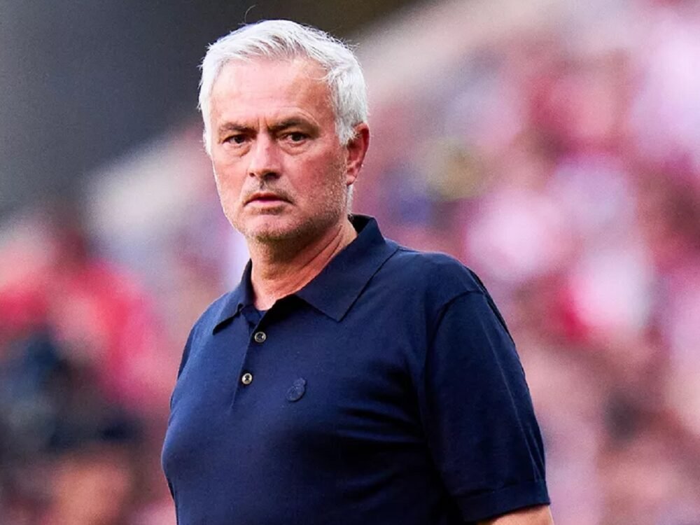 Derbi Madrid Jose Mourinho Ngamuk! Tuding Wasit Tak Becus di Derbi Madrid