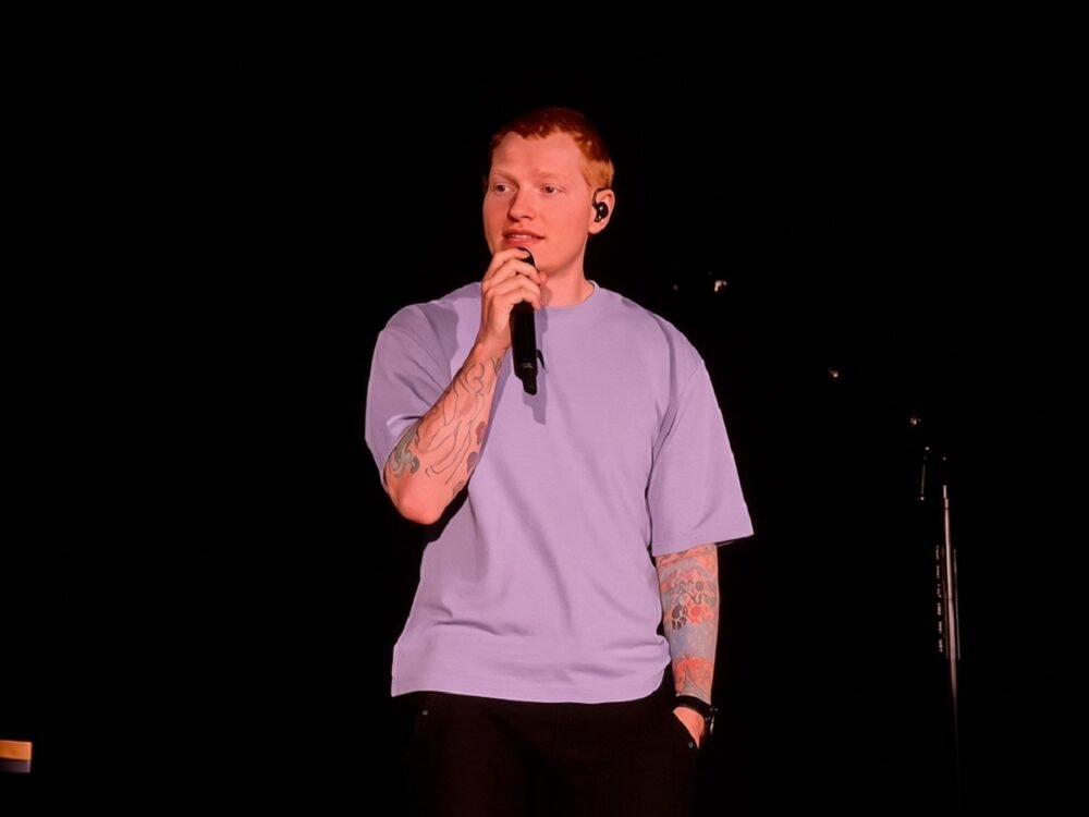 Ed Sheeran Beberkan Pernyataan Sikap Terkait Kasus Macklemore, Konsernya Diwarnai Unjuk Rasa