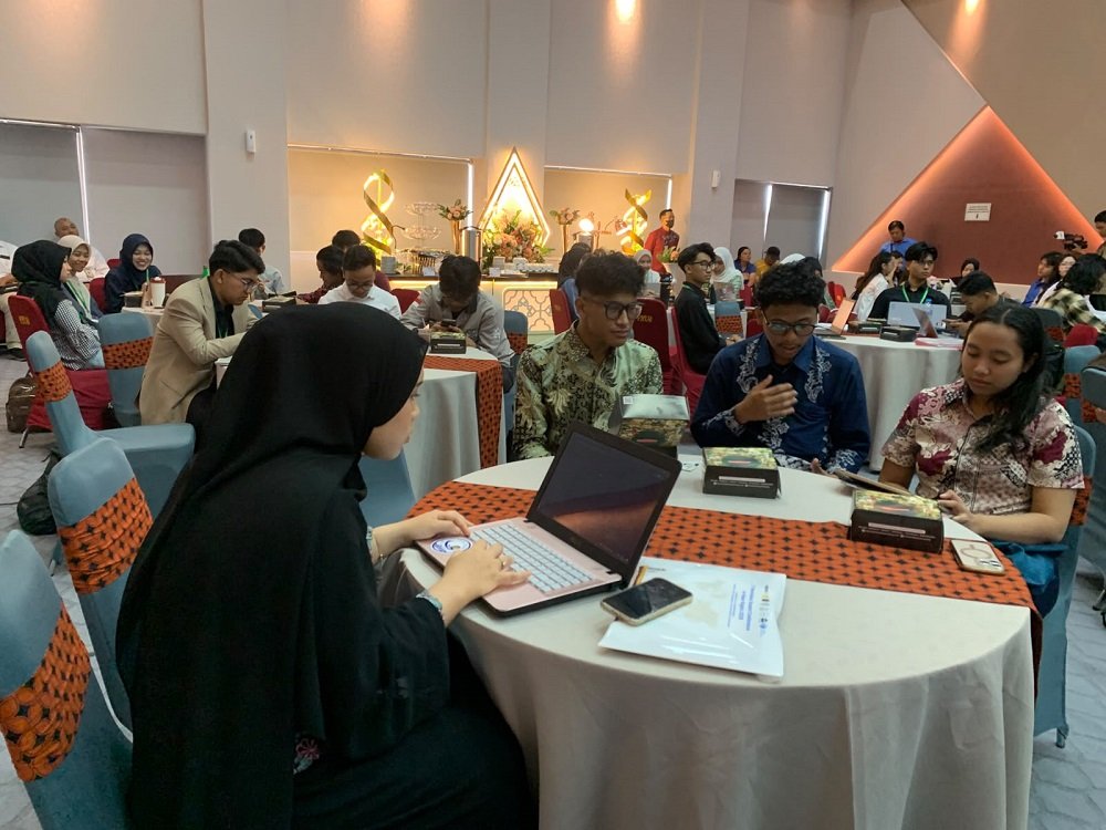 ISHCR FH UB Soroti Masa Depan Ruang Sipil Bertepatan Peringatan 22 Tahun Wafatnya Munir