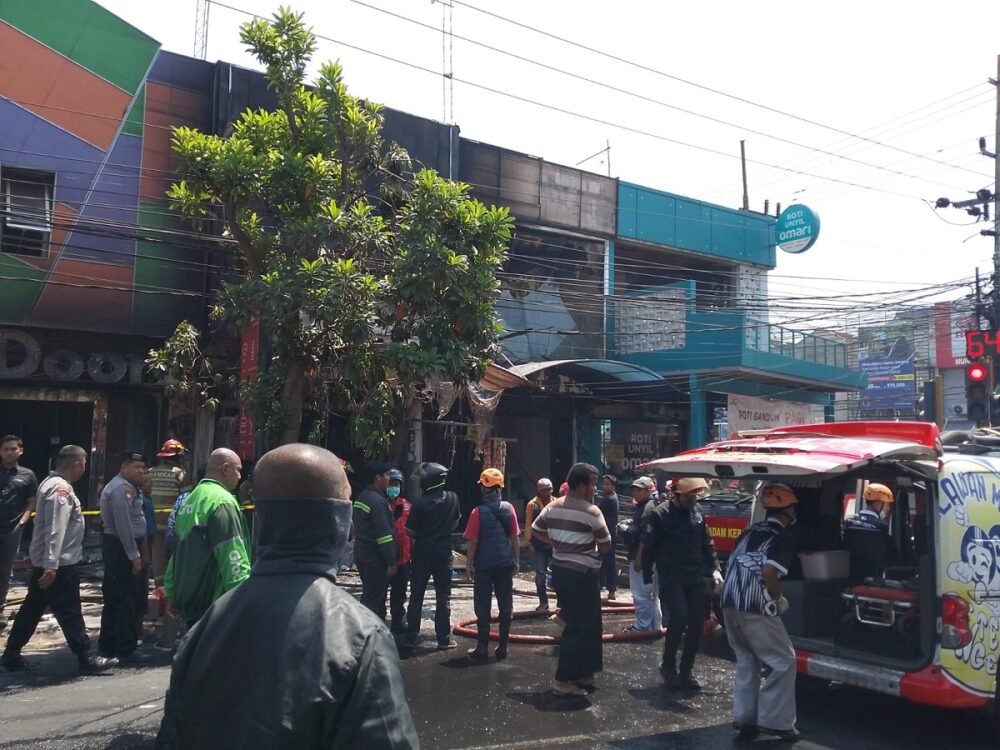 Kebakaran di Toko Madura Malang Telan Satu Korban Jiwa, Seorang Lainnya Alami Luka Bakar Serius