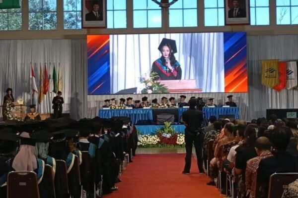 Sesuai Tema Wisuda XVI, Universitas Ma Chung Cetak Lulusan Berdampak