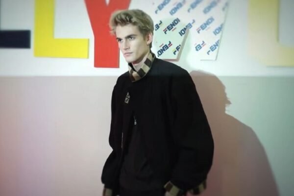 Anak Supermodel Cindy Crawford, Presley Gerber, Meninggal Dunia