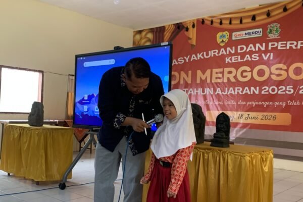 Museum Keliling Perkenalkan Jejak Kerajaan di Malang kepada Siswa SDN Mergosono 2 Lewat Arca