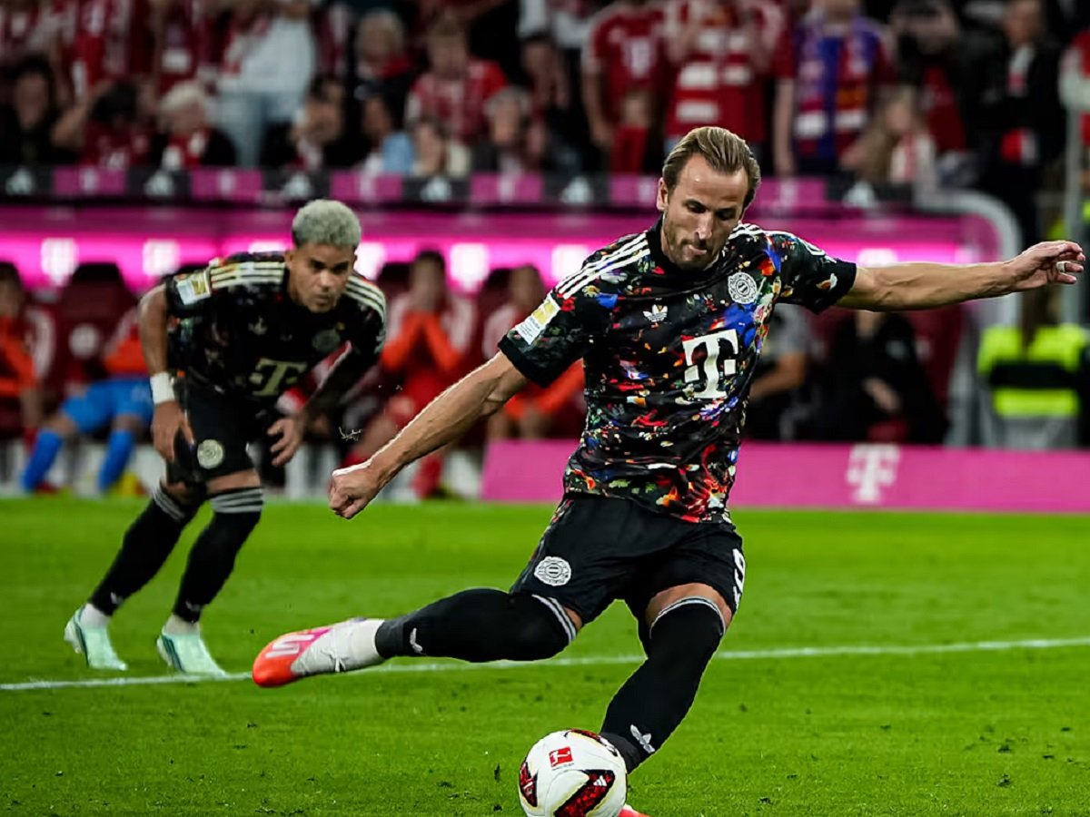 Harry Kane Catatkan Rekor Tercepat Cetak 100 Gol di Bundesliga