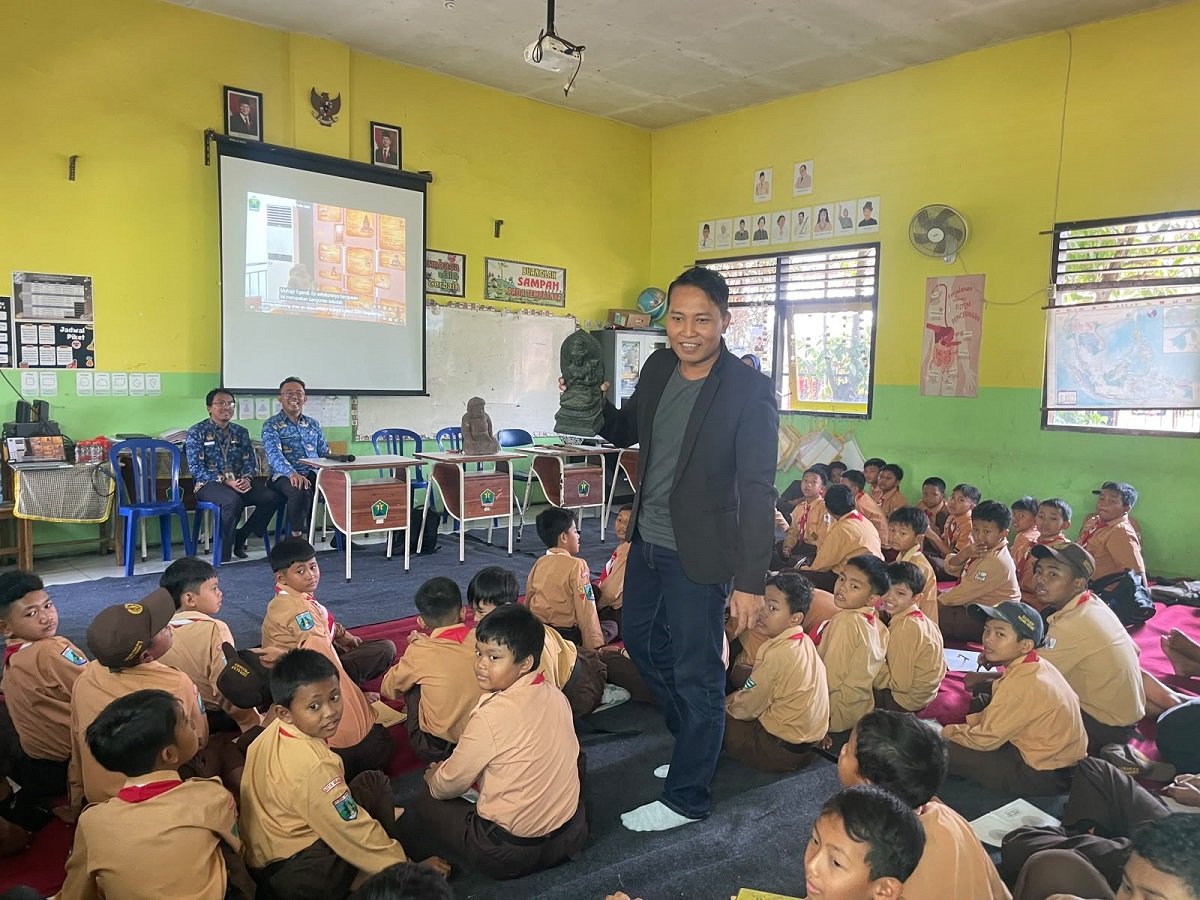 Simak Keseruan Edukasi Sejarah Siswa SDN Mulyorejo 1 Malang Bersama Museum Keliling