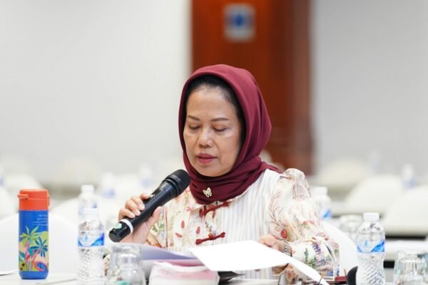 Agenda Pembekalan dan Orientasi DPRD Jatim, Sri Untari Dorong Anggota Patuhi Rambu KPK