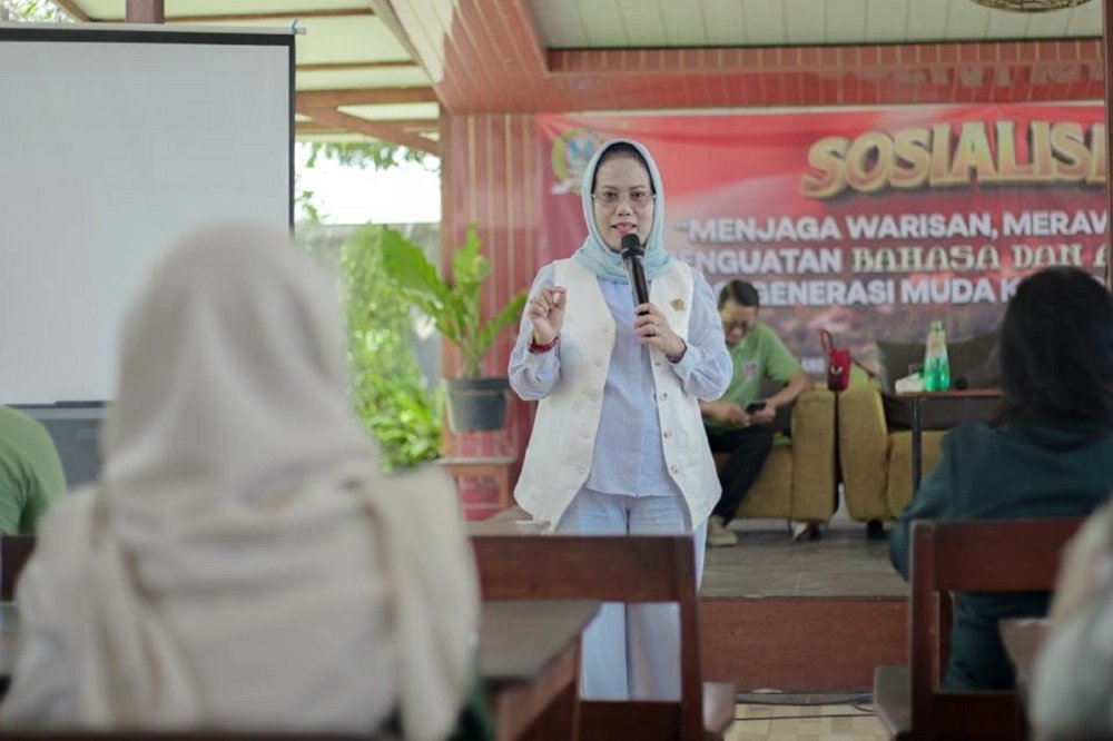 Bangkitkan Literasi Aksara Nusantara, Sri Untari Ajak Guru Bahasa Jawa di Kabupaten Malang Lakukan Ini