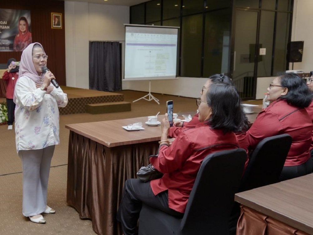 Sri Untari Dorong Pengurus Kopwan Malang Raya Adaptif Manfaatkan AI dan Waspadai Kejahatan Siber