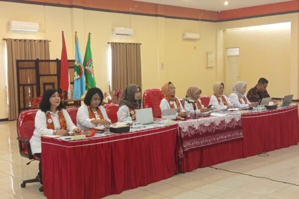 Sri Untari Sampaikan Sejumlah Poin Penting Pendidikan Anggota Kopmen SBW