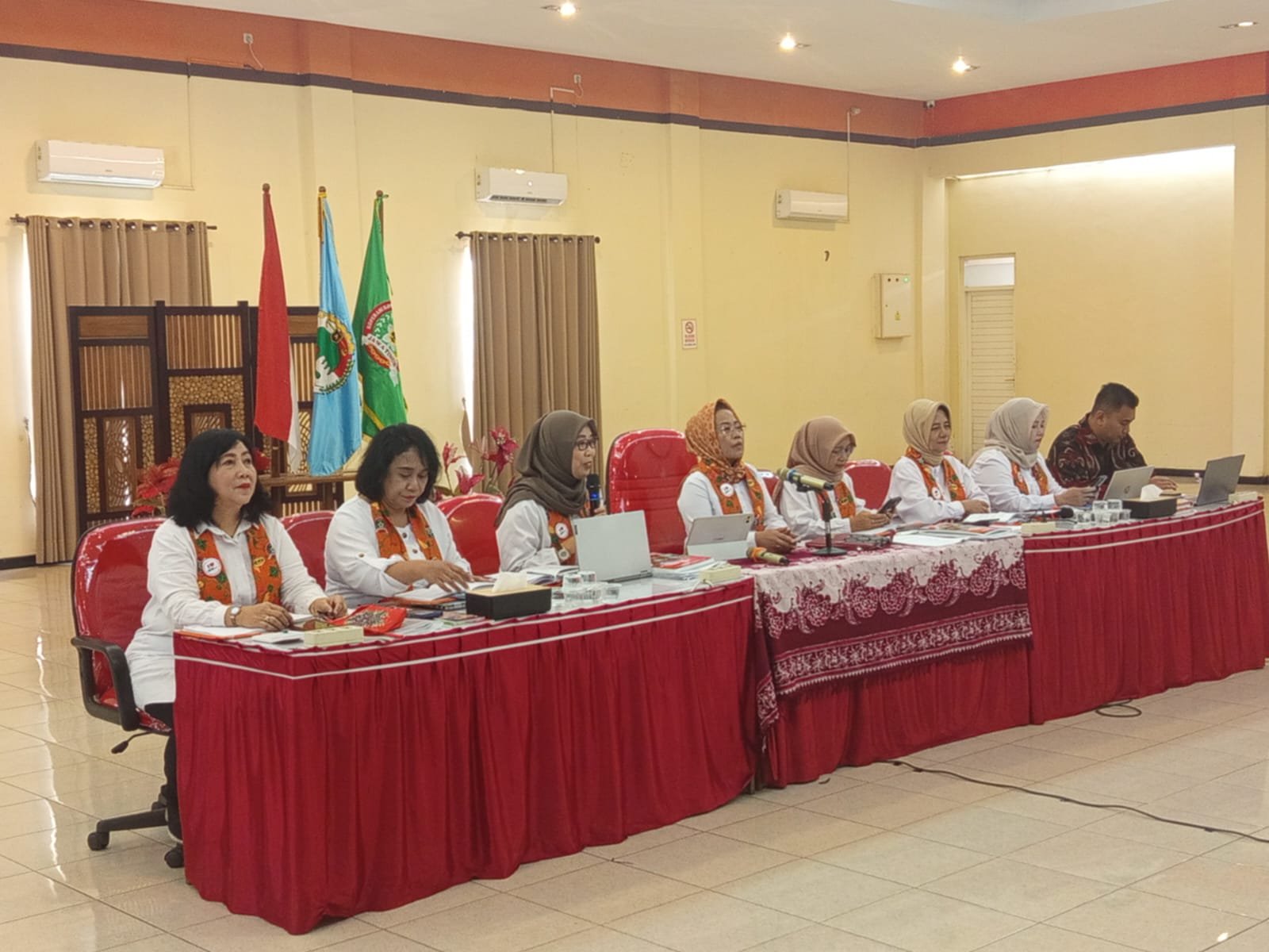Sri Untari Sampaikan Sejumlah Poin Penting Pendidikan Anggota Kopmen SBW