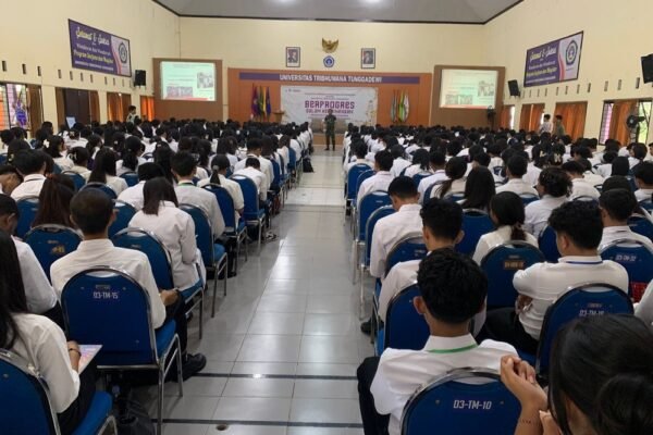 Sambut 693 Mahasiswa Baru, UNITRI Tegaskan Komitmen Kampus Multikultur lewat PKKMB