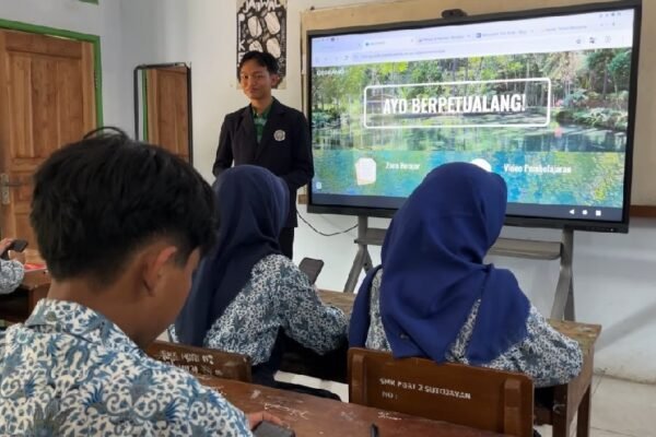 Mahasiswa UM Kembangkan Website Interaktif GEORAMO sebagai Media Pembelajaran Digital Mitigasi Bencana di Telaga Rambut Monte