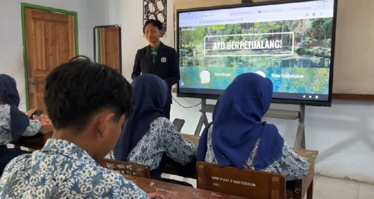 Mahasiswa UM Kembangkan Website Interaktif GEORAMO sebagai Media Pembelajaran Digital Mitigasi Bencana di Telaga Rambut Monte