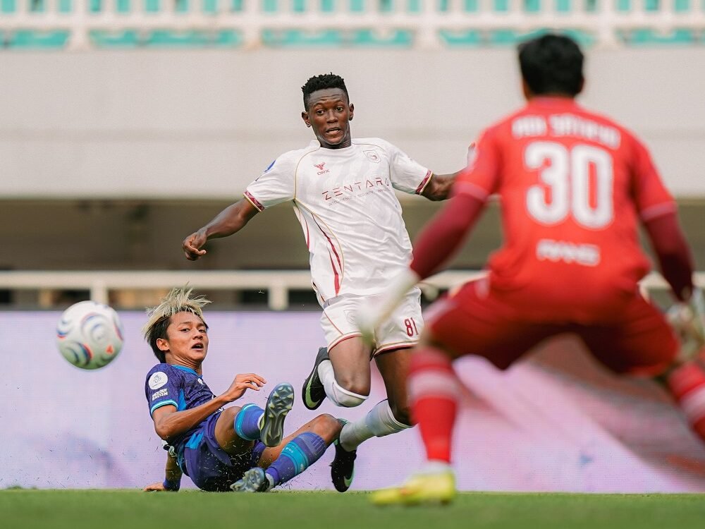 Arema FC Tumbang 1-3 dari Garudayaksa FC di Bogor