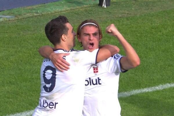 Kalahkan Fiorentina 3-1, Como Merangsek ke 4 Besar
