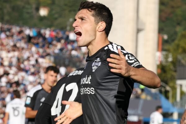 Tren Positif Como Berlanjut, Kalahkan Sassuolo 2-0