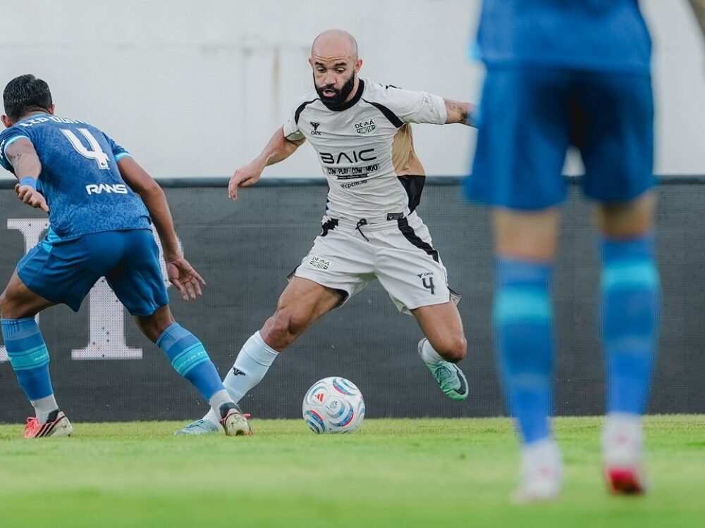 Benamkan Dewa United 4-0, Arema FC Kembali ke Jalur Kemenangan
