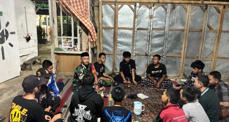 Sosialisasi Penerimaan Prajurit TNI AD, Babinsa Kotalama Ajak Generasi Muda Siapkan Diri